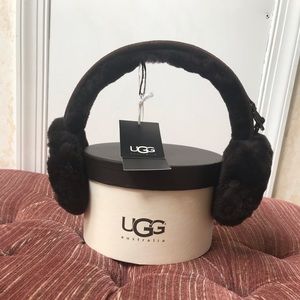 NWT Chocolate Brown Ugg Earmuffs